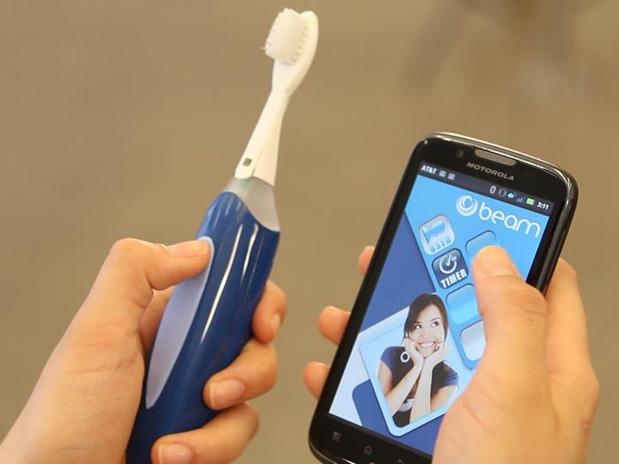 Já pensou em ter sua escova de dentes conectada ao seu smartphone?