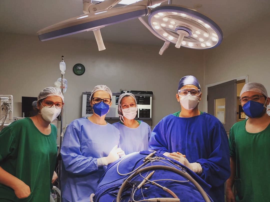 Cirurgia para Ressecção de tumor e reconstrução mandibular