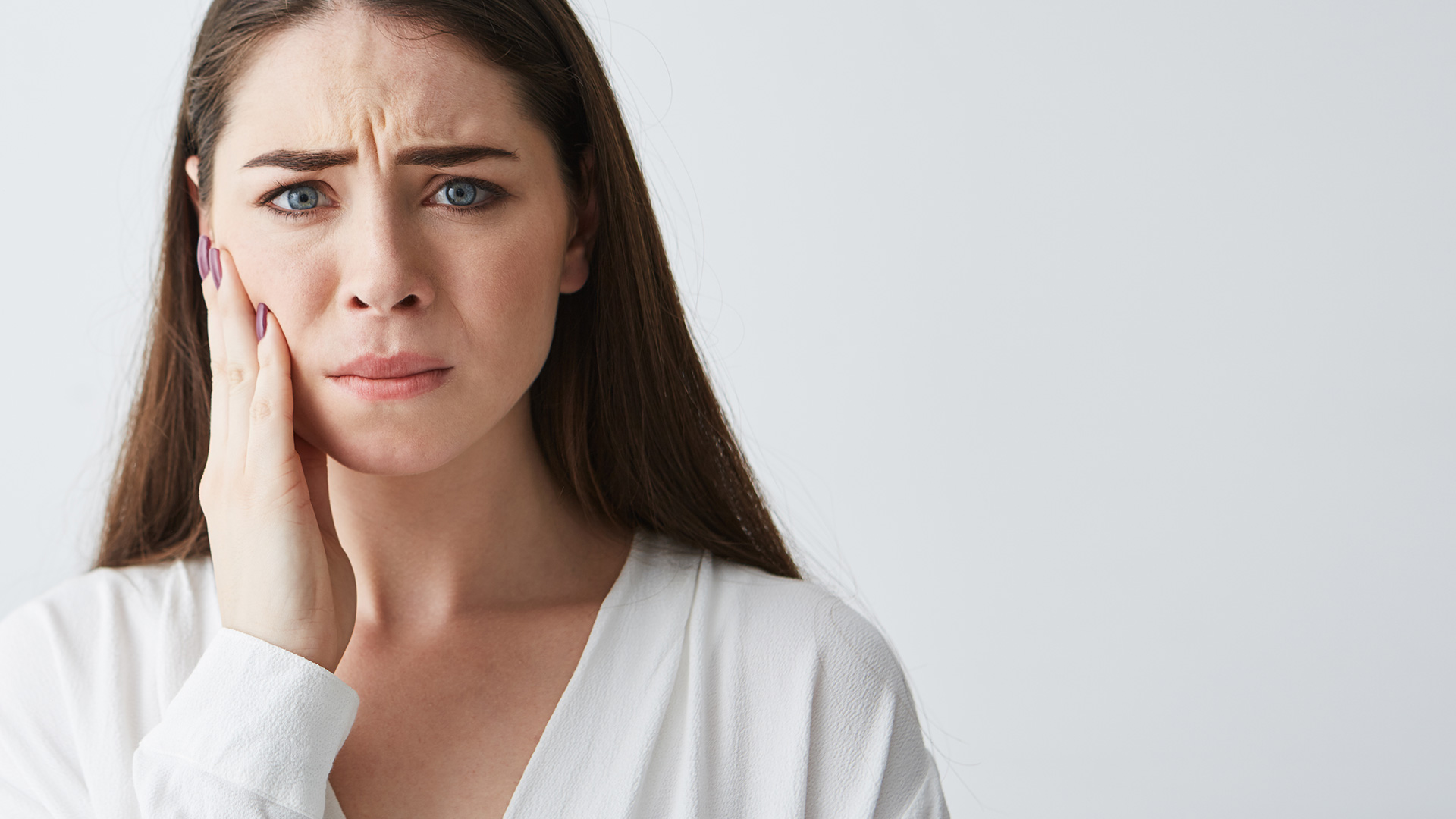 Sabia que o bruxismo pode provocar dor facial?