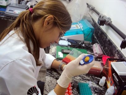 Pesquisadora itatibense estuda relação entre estresse e mau hálito 